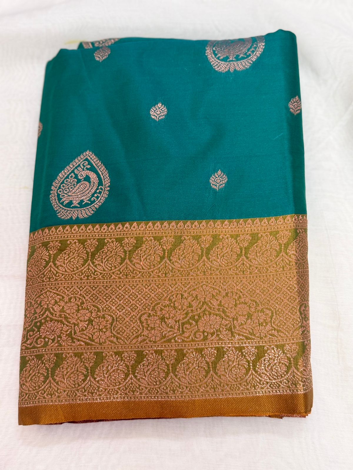 Vintage Pattu